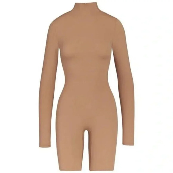 NWT SKIMS Size Large Sienna All In One Long Sleeve Mid Thigh ONE PIECE Womens - Picture 1 of 7